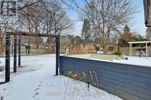 34 Groveland Crescent, Toronto, ON - Outdoor