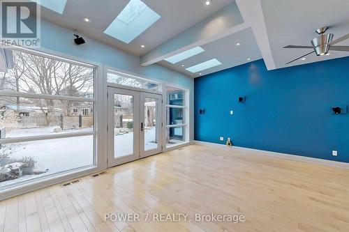 34 Groveland Crescent, Toronto, ON - Indoor Photo Showing Other Room