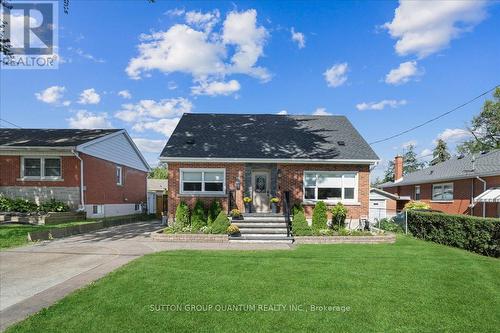 68 Wyngate Avenue, Hamilton, ON - Outdoor With Facade