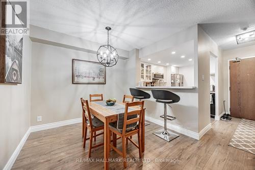 312 - 22 Clarissa Drive, Richmond Hill (Harding), ON - Indoor Photo Showing Dining Room