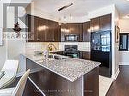 1304 - 80 Absolute Avenue, Mississauga (City Centre), ON - Indoor Photo Showing Kitchen With Upgraded Kitchen