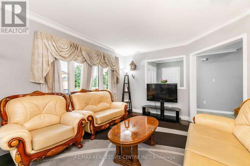 295 Morningmist Street, Brampton (Sandringham-Wellington), ON - Indoor Photo Showing Living Room