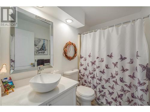 1201 Cameron Avenue Unit# 165, Kelowna, BC - Indoor Photo Showing Bathroom