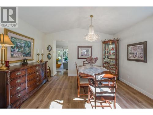 1201 Cameron Avenue Unit# 165, Kelowna, BC - Indoor Photo Showing Dining Room