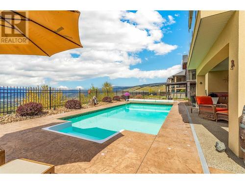 1756 Birkdale Avenue, Kelowna, BC - Outdoor With In Ground Pool