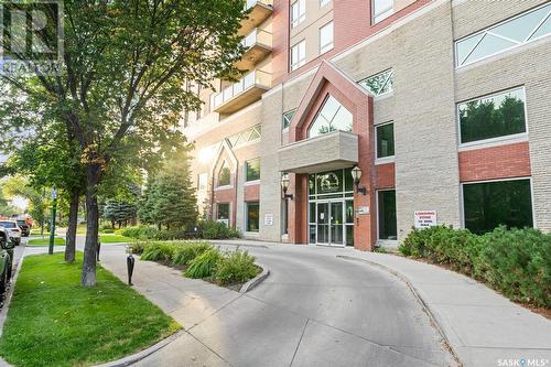 903 902 Spadina Crescent E, Saskatoon, SK - Outdoor With Facade