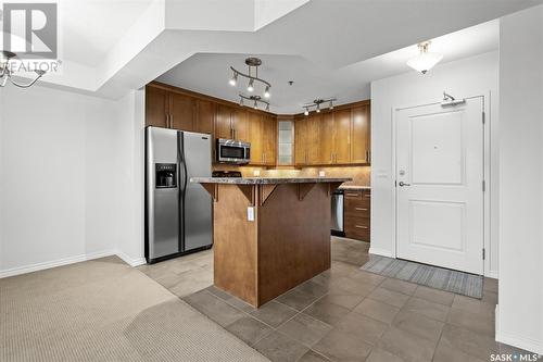 903 902 Spadina Crescent E, Saskatoon, SK - Indoor Photo Showing Kitchen