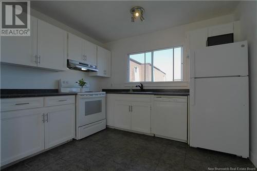 18 Westvale Park, Saint John, NB - Indoor Photo Showing Kitchen