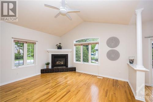 Gas fireplace - 93 Kinmount Private, Ottawa, ON - Indoor Photo Showing Living Room With Fireplace