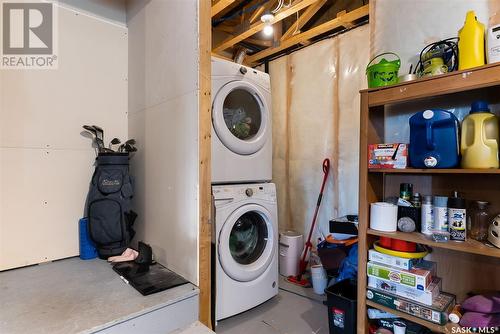 5660 Prefontaine Avenue, Regina, SK - Indoor Photo Showing Laundry Room