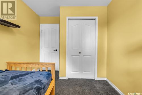 39 Peeling Avenue, Saskatoon, SK - Indoor Photo Showing Bedroom