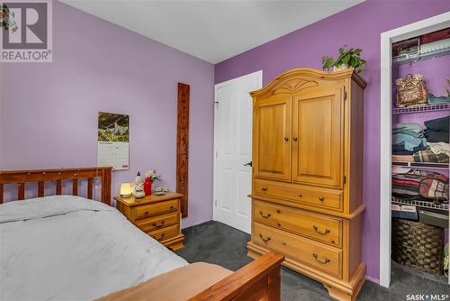 39 Peeling Avenue, Saskatoon, SK - Indoor Photo Showing Bedroom