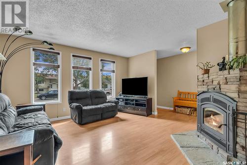 39 Peeling Avenue, Saskatoon, SK - Indoor Photo Showing Living Room With Fireplace