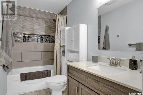 3410 7Th Avenue E, Regina, SK - Indoor Photo Showing Bathroom