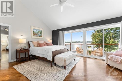 4232 Armitage Avenue, Ottawa, ON - Indoor Photo Showing Bedroom