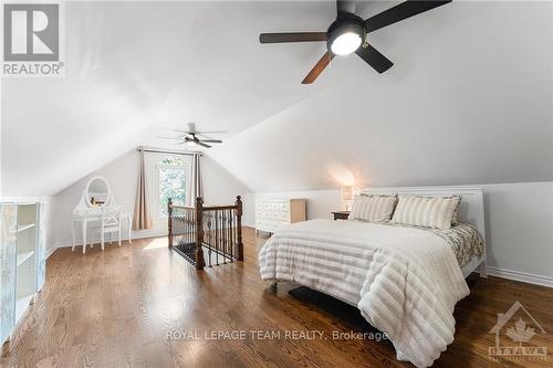 4232 Armitage Avenue, Ottawa, ON - Indoor Photo Showing Bedroom