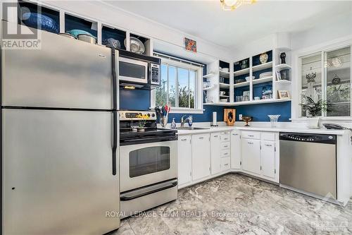 42 Cote Des Neiges Road, Ottawa, ON - Indoor Photo Showing Kitchen