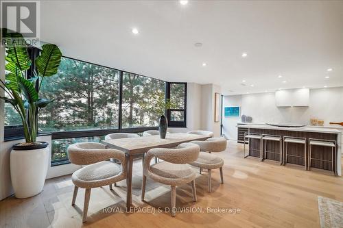 404 - 1166 Bay Street, Toronto, ON - Indoor Photo Showing Dining Room