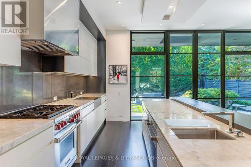 21 Stratheden Road, Toronto (Bridle Path-Sunnybrook-York Mills), ON - Indoor Photo Showing Kitchen With Upgraded Kitchen