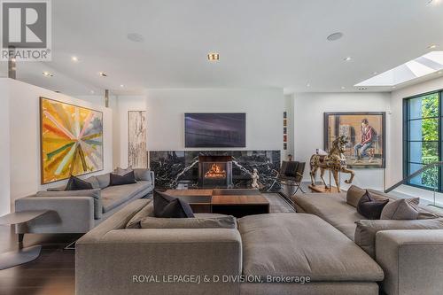 21 Stratheden Road, Toronto (Bridle Path-Sunnybrook-York Mills), ON - Indoor Photo Showing Living Room