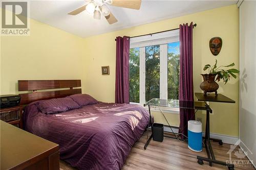 B - 6718 Jeanne D'Arc Boulevard, Orleans - Convent Glen And Area (2005 - Convent Glen North), ON - Indoor Photo Showing Bedroom