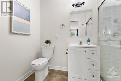 FULL 3 piece ensuite - 2560 Hunters Point Crescent, Ottawa, ON - Indoor Photo Showing Bathroom