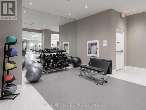 1221 - 111 St Clair Avenue W, Toronto, ON - Indoor Photo Showing Gym Room