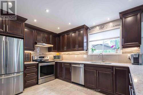 200 Riverside Parkway, Quinte West, ON - Indoor Photo Showing Kitchen