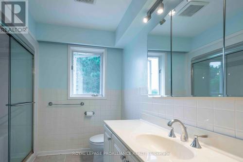 200 Riverside Parkway, Quinte West, ON - Indoor Photo Showing Bathroom