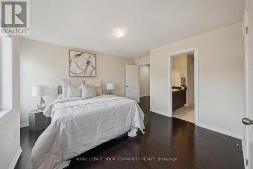 156 Newhouse Boulevard, Caledon, ON - Indoor Photo Showing Bedroom