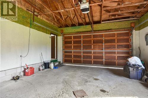 614 Froom Road, Cardinal, ON - Indoor Photo Showing Garage