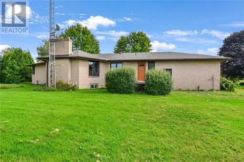 614 Froom Road, Cardinal, ON - Outdoor