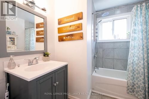 27 Glendale Road, Belleville, ON - Indoor Photo Showing Bathroom