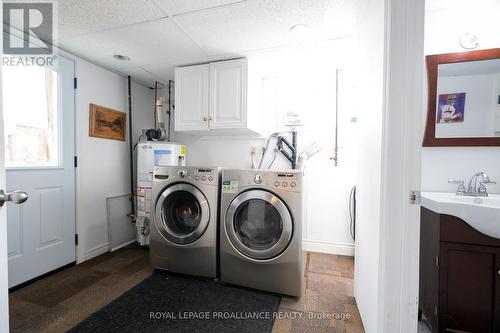 27 Glendale Road, Belleville, ON - Indoor Photo Showing Laundry Room