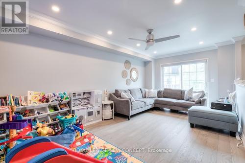 33 - 735 Sheppard Avenue E, Pickering, ON - Indoor Photo Showing Living Room With Fireplace