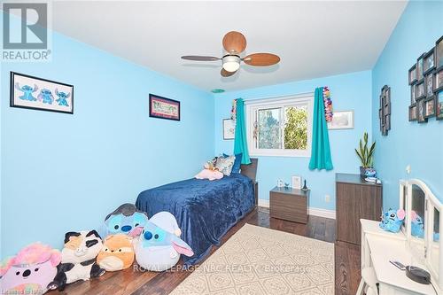 8103 Costabile Drive, Niagara Falls, ON - Indoor Photo Showing Bedroom