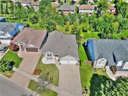 8103 Costabile Drive, Niagara Falls, ON - Outdoor