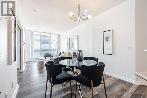 2503 - 208 Queens Quay W, Toronto (Waterfront Communities), ON - Indoor Photo Showing Dining Room