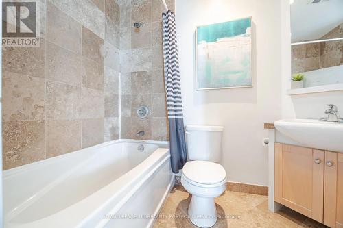 2503 - 208 Queens Quay W, Toronto (Waterfront Communities), ON - Indoor Photo Showing Bathroom