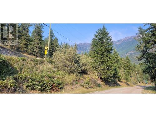 5794 Lazy Lake Road, Wasa, BC 