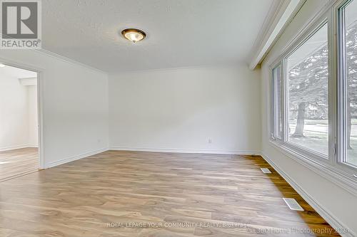 35 Aurora Heights Drive, Aurora, ON - Indoor Photo Showing Other Room