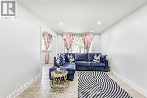 103 Lexington Avenue, Toronto (West Humber-Clairville), ON - Indoor Photo Showing Living Room