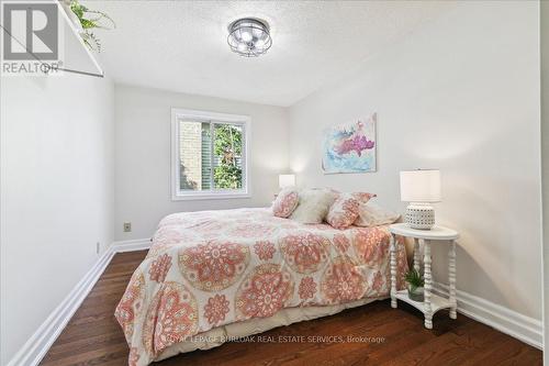 1286 Hammond Street, Burlington (Brant), ON - Indoor Photo Showing Bedroom