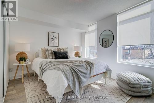 Th5 - 11 Superior Avenue, Toronto (Mimico), ON - Indoor Photo Showing Bedroom