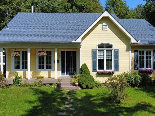 FaÃ§ade - 35 Ch. Des Bouleaux, Sainte-Anne-Des-Lacs, QC - Outdoor With Facade