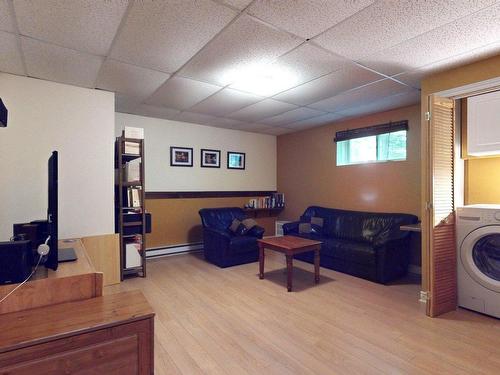 Family room - 35 Ch. Des Bouleaux, Sainte-Anne-Des-Lacs, QC - Indoor Photo Showing Other Room