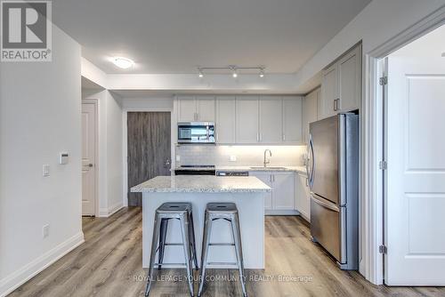 1206E - 20 Gatineau Drive, Vaughan, ON - Indoor Photo Showing Kitchen