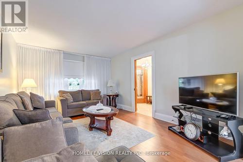 70 Frankdale Avenue, Toronto (East York), ON - Indoor Photo Showing Living Room