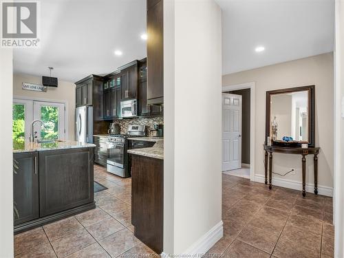 106 Links Drive, Amherstburg, ON - Indoor Photo Showing Kitchen