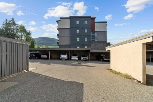 105-160 5 Avenue, Salmon Arm, BC - Outdoor